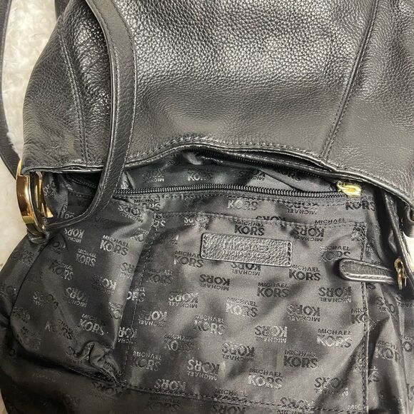 Michael Kors Fulton Black Leather shoulder /Cross Body bag Big Logo MK Medallion - Picture 8 of 10